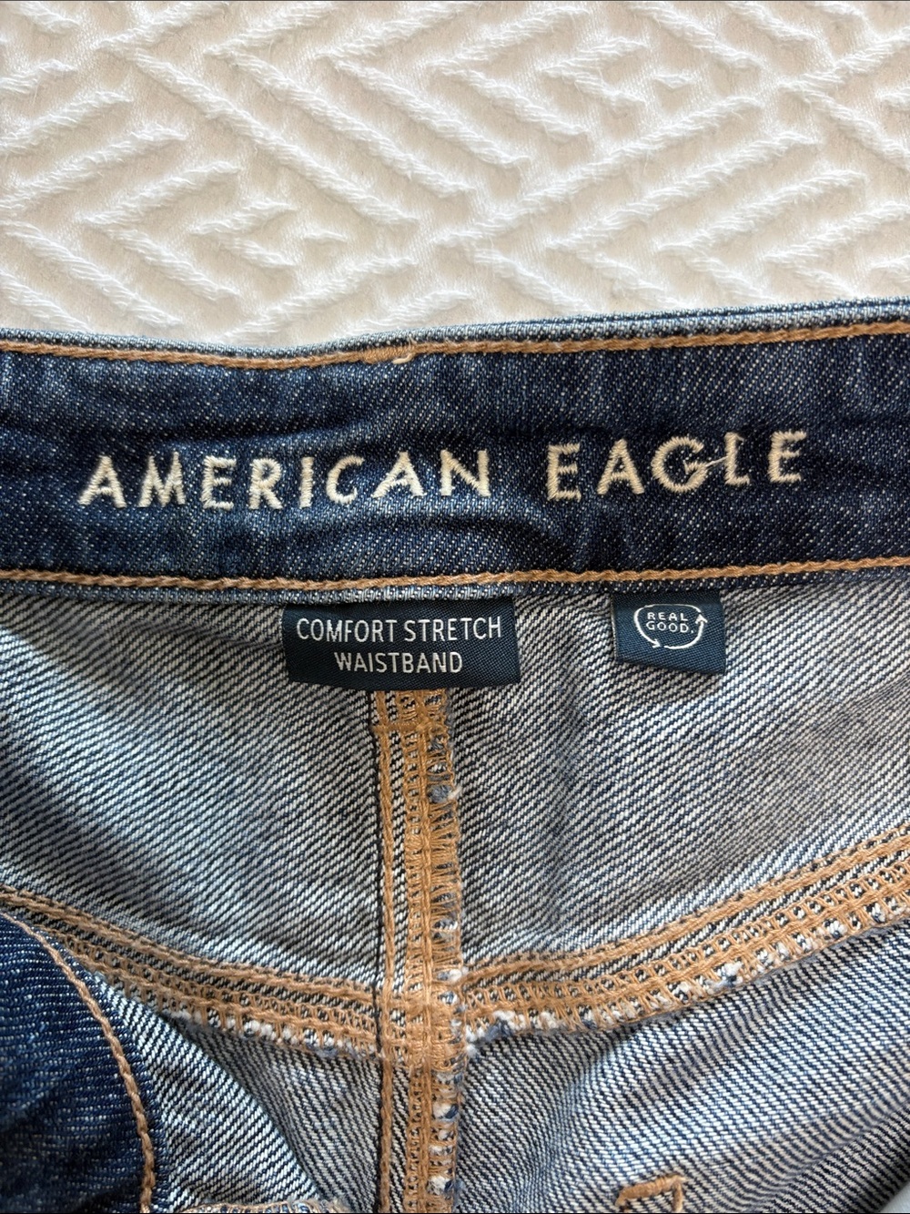 NWOT American Eagle Super High-Rise Baggy Wide Leg Jeans - Picture 4 of 11
